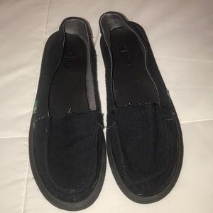 Sanuk slides